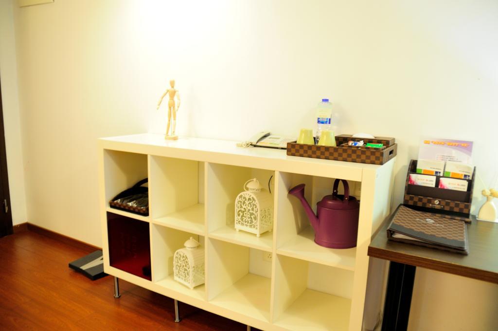 I Shangju Service Apartment Shanghai Exteriör bild