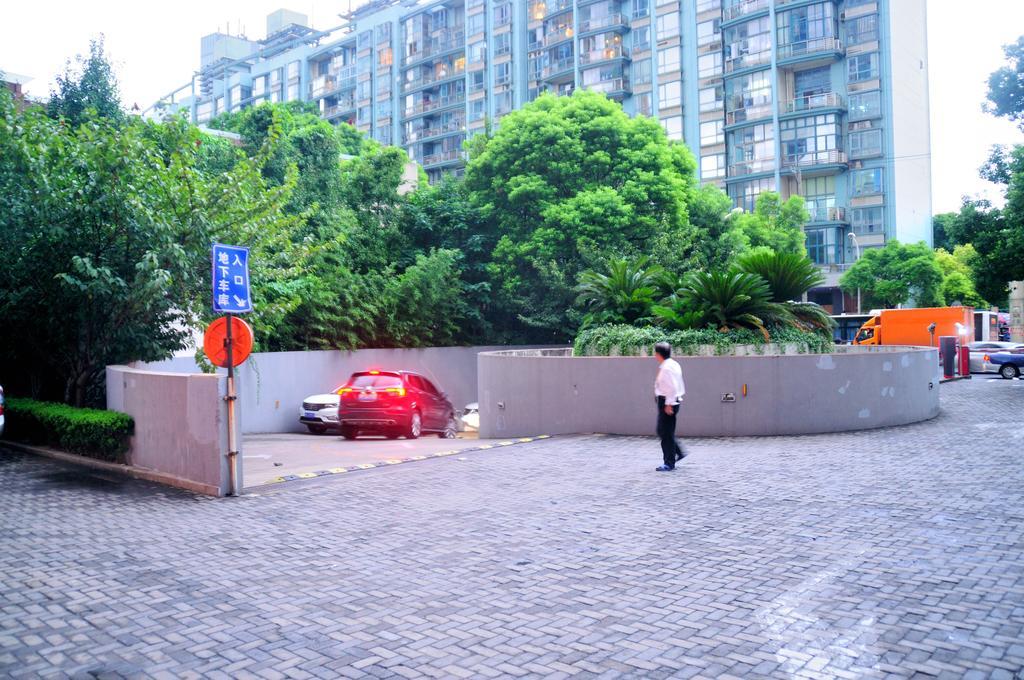 I Shangju Service Apartment Shanghai Exteriör bild